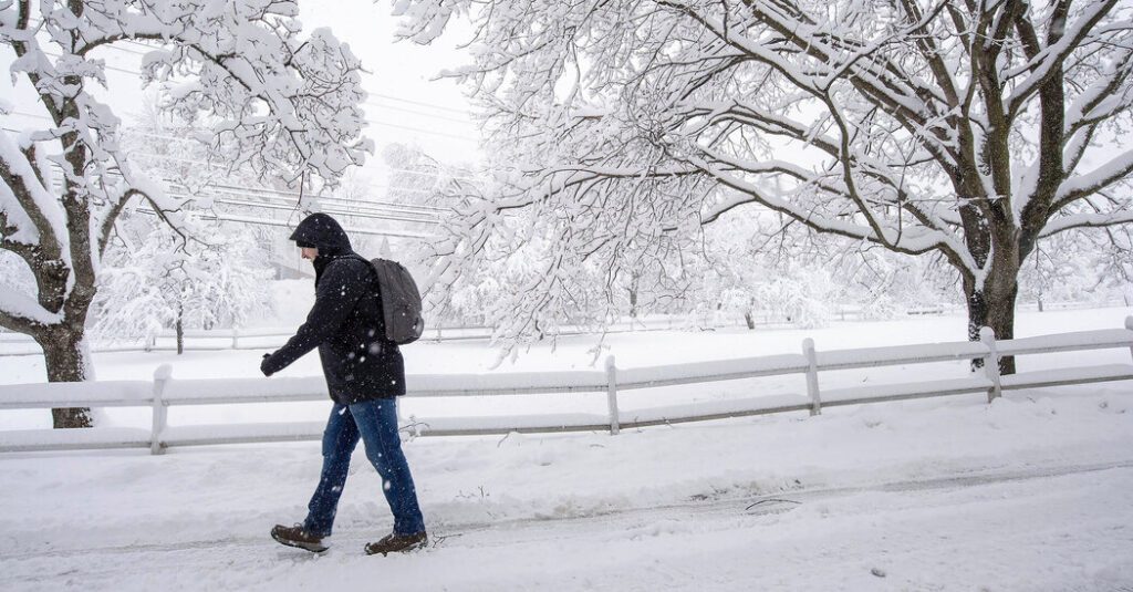 Snowstorm Leaves 400,000 People Without Power In Maine, New Hampshire