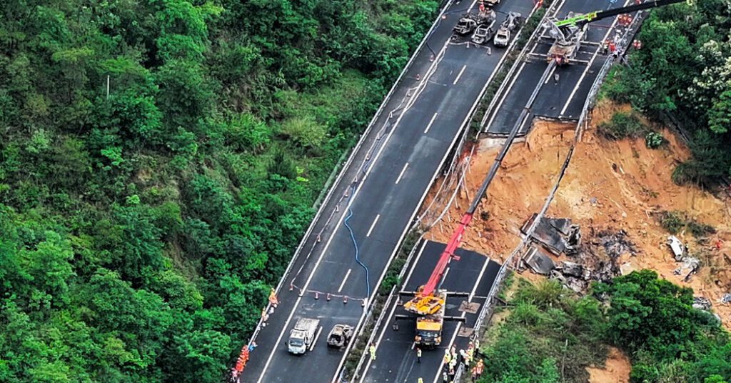 36 people killed as highway collapses in southern China due to heavy rains 36 People Killed As Highway Collapses In Southern China Due