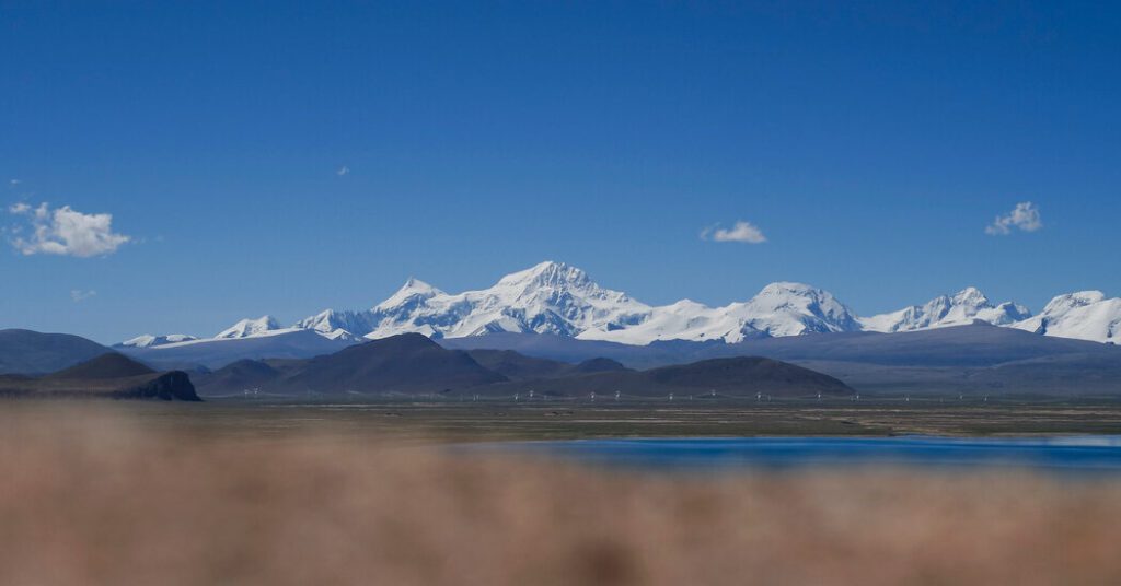 Nepalese Rescue Team Recovers Remains Of American Climber And Guide