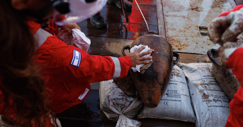 Ancient Shipwreck Preserves Bronze Age Time Capsule