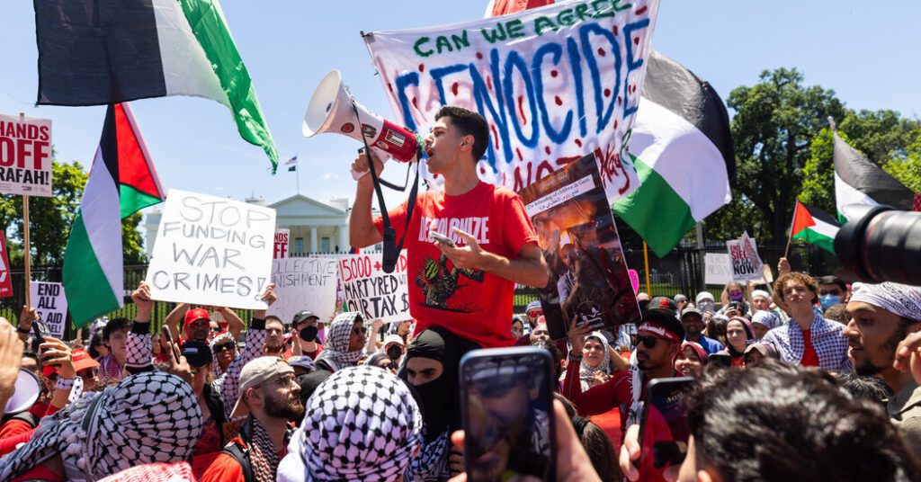 Gaza War Protests Draw Thousands To White House