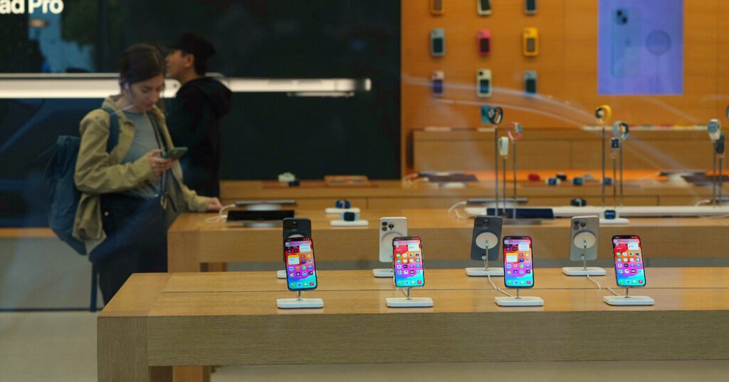 Apple plans to disable AI summarization in news notifications Apple Plans To Disable Ai Summarization In News Notifications