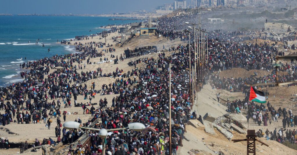 Displaced Palestinians head home to northern Gaza as ceasefire between Israel and Hamas continues: Live updates Displaced Palestinians Head Home To Northern Gaza As Ceasefire Between