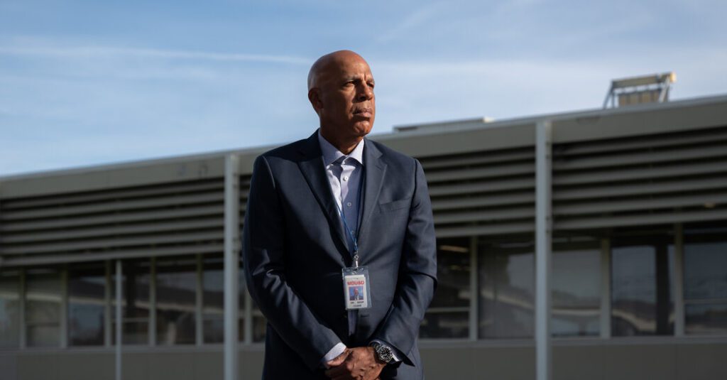 Educators prepare for ICE agents at school entrance Educators Prepare For Ice Agents At School Entrance