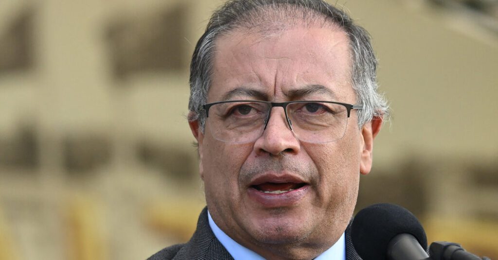 President Trump imposes Colombia tariffs in conflict over expulsion of the military President Trump Imposes Colombia Tariffs In Conflict Over Expulsion Of