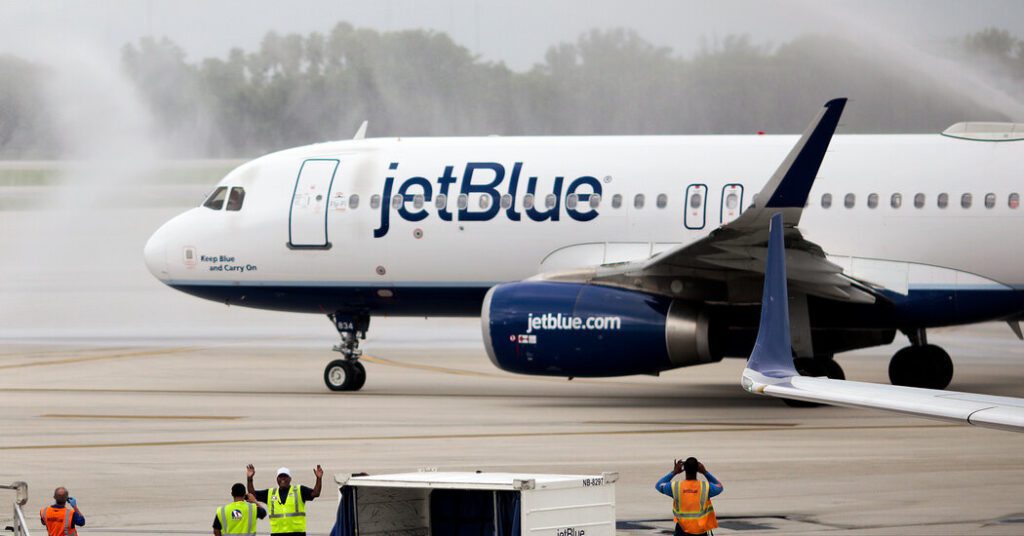 Two Bodies Found In Plane Landing Gear At Fort Lauderdale