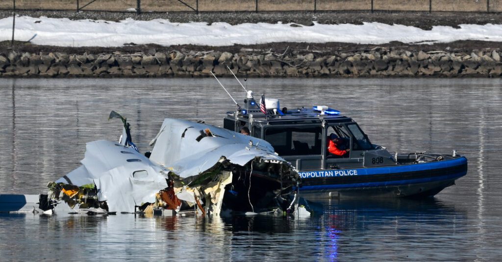What You Need To Know About Airplane Collision Avoidance Systems