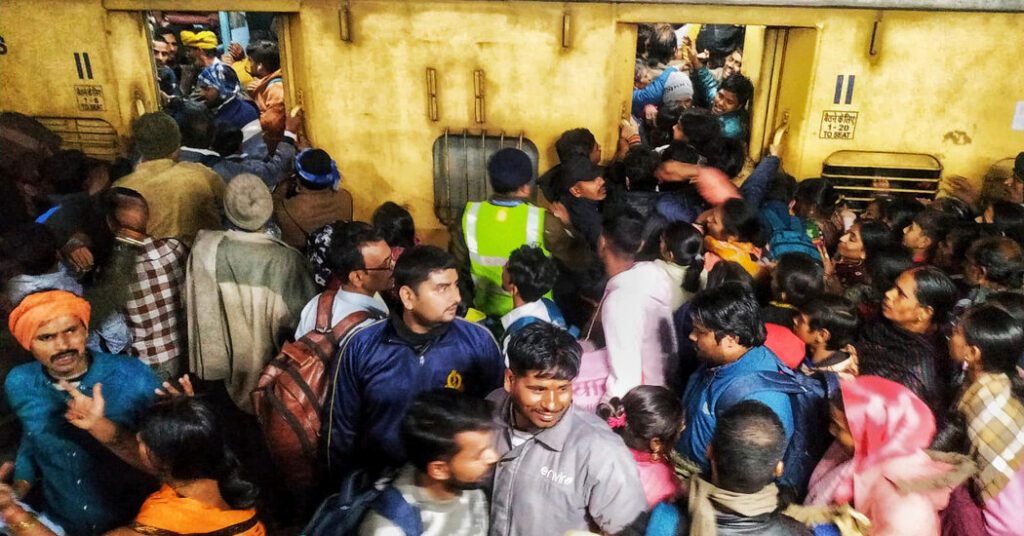 15 Hindu Pilgrims Reportedly Killed In Stampede At New Delhi