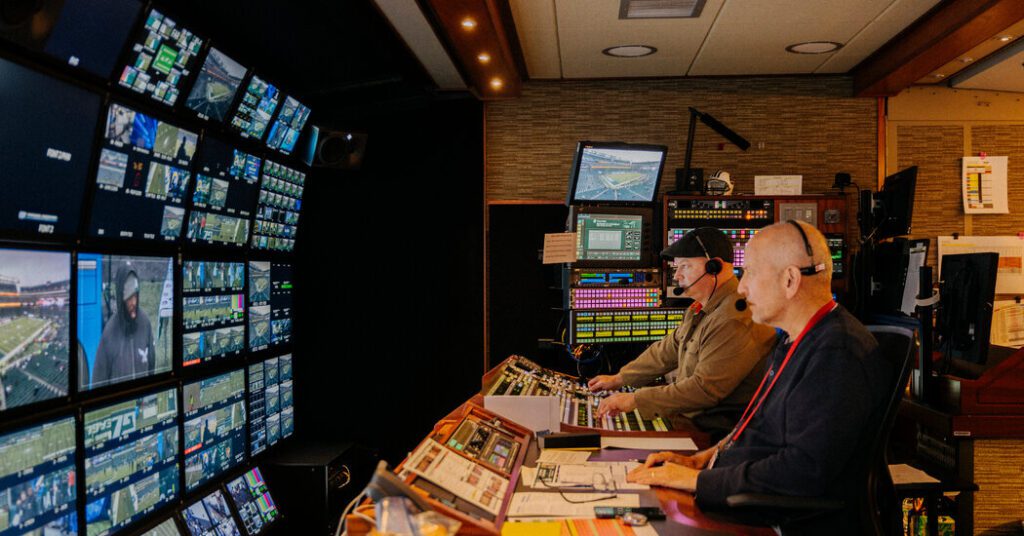 How to go to commercials during the Super Bowl How To Go To Commercials During The Super Bowl