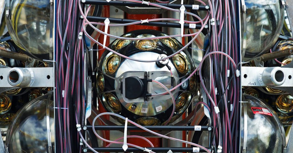 "ultra High Energy" Neutrino Found Under The Sea By Telescope