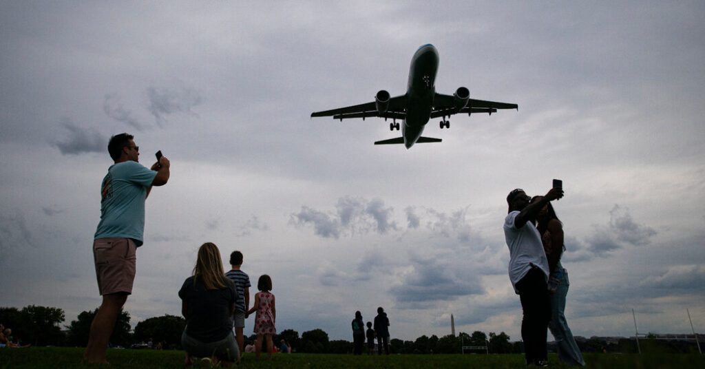 Kite confiscated after contacting a jet near washington