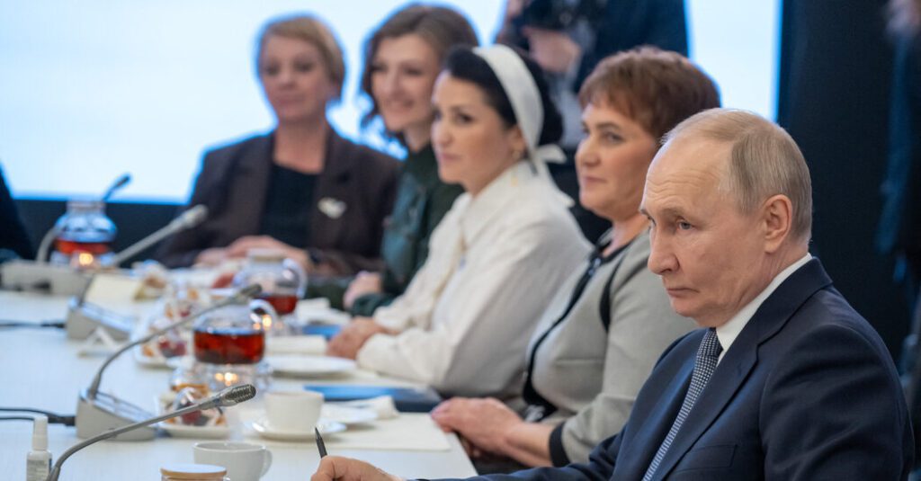 Putin is “carefully studying” the proposed ceasefire in Ukraine Putin is "carefully studying" the proposed ceasefire in ukraine