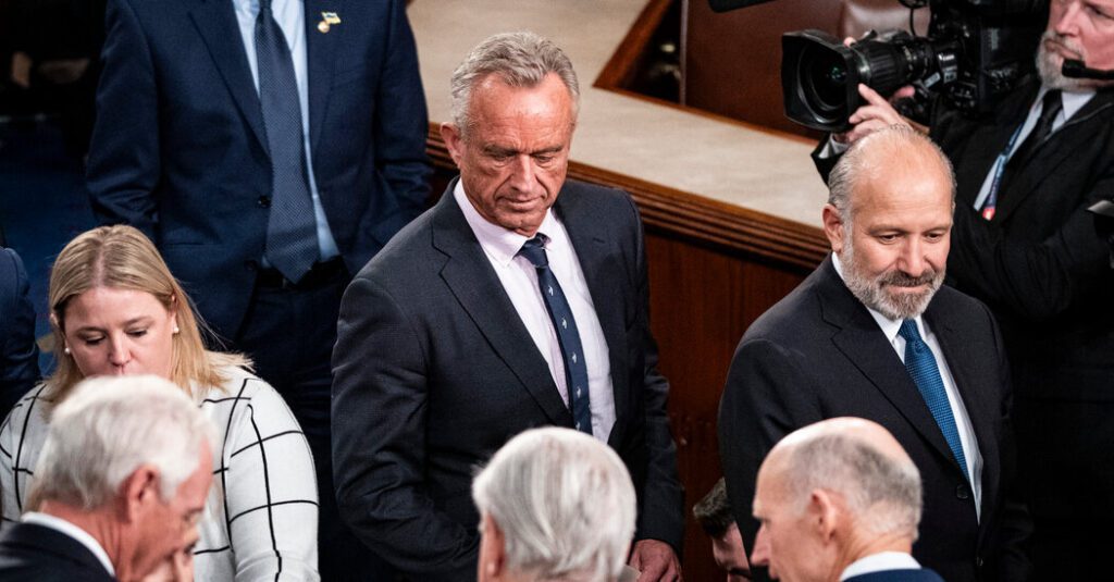 Rfk jr. will convene a new health committee in private