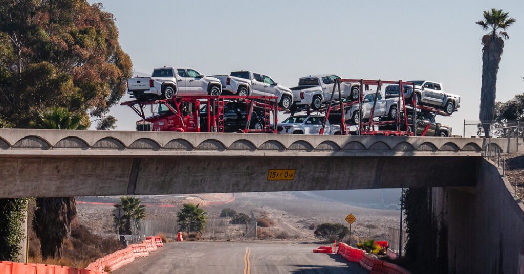 Trump suspends mexico and canada tariffs on usmca goods for