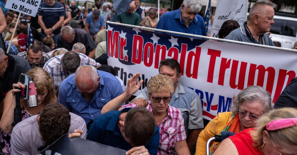 Trump tries to use white South Africans as warning stories Trump tries to use white south africans as warning stories