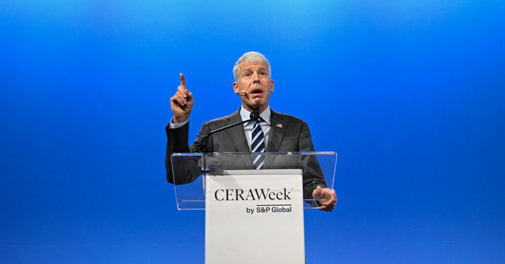 US Energy Secretary pledges to focus on climate change Us energy secretary pledges to focus on climate change