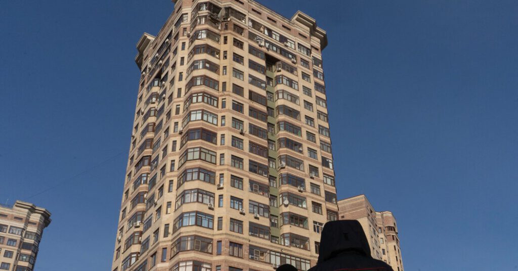 Ukraine attacks Russia and forces Moscow airport to close Ukraine attacks russia and forces moscow airport to close