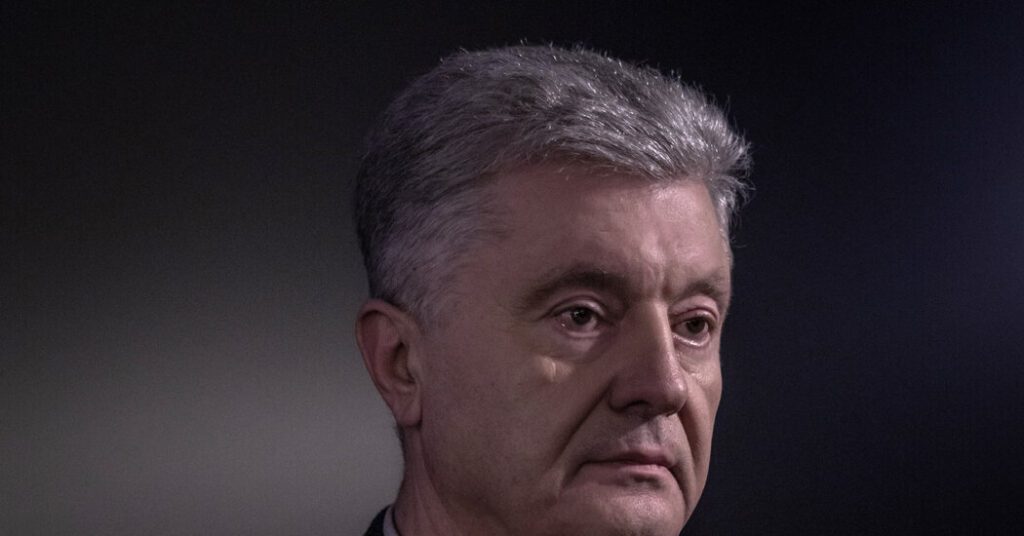 As ukrainian politics is promoted, former president sees opening