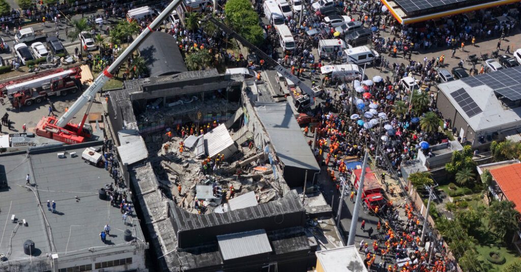 Dominican Republic nightclub roof collapse: at least 58 people have died Dominican republic nightclub roof collapse: at least 58 people have