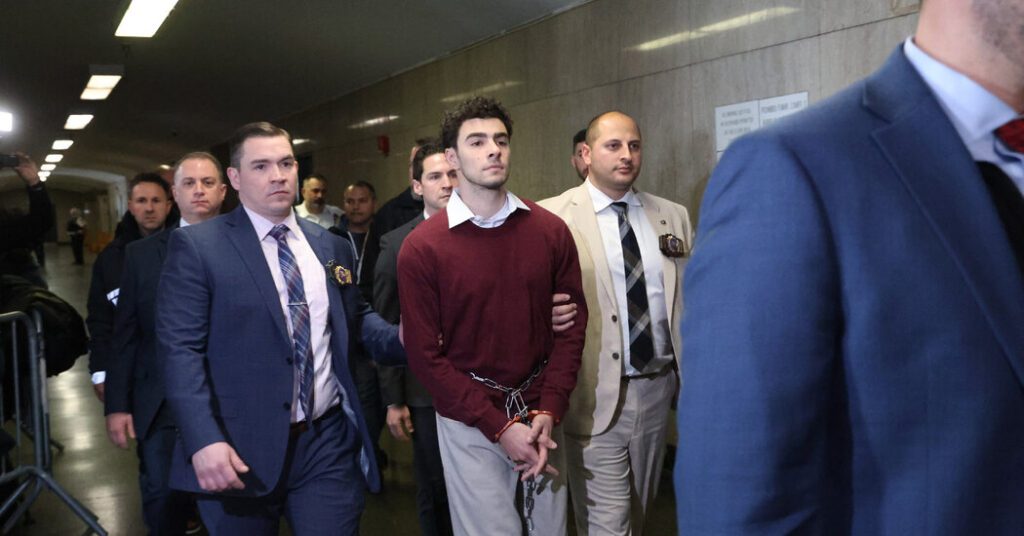 Prosecutor bondi says that luigi mangione is seeking death penalty