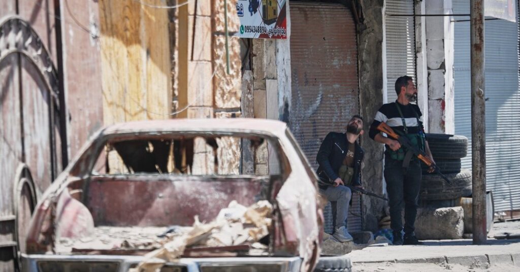 Sectarian clashes erupted in Syria, killing 12 Sectarian clashes erupted in syria, killing 12