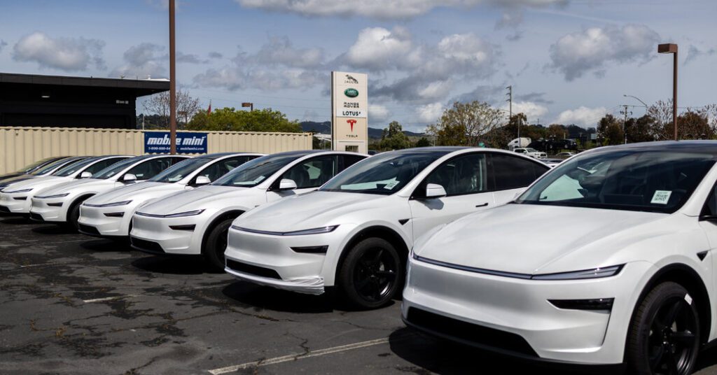 Tesla US sales plummet as GM and others make profits Tesla us sales plummet as gm and others make profits