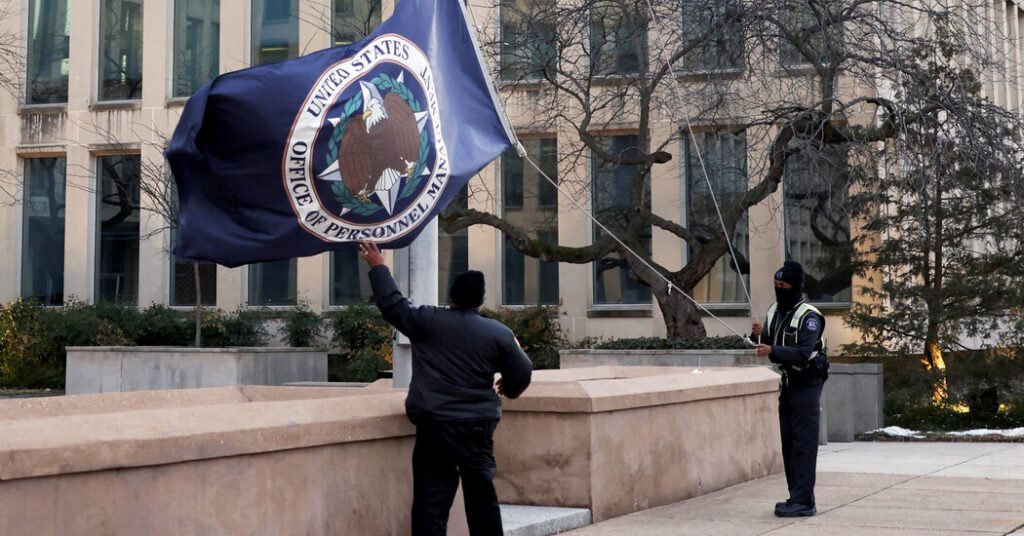 The Supreme Court suspends ruling calling for the rehiring of 16,000 probation workers The supreme court suspends ruling calling for the rehiring of