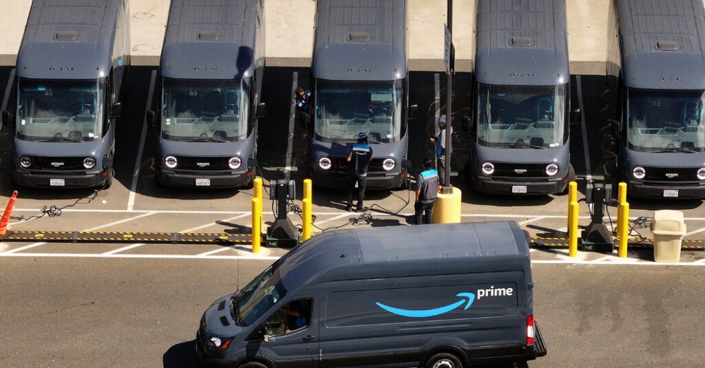 The white house attacks amazon over the idea of ​​showing
