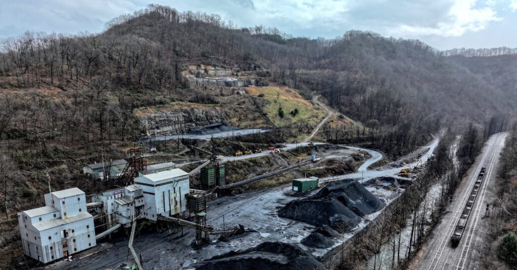 Trump signs executive orders aimed at reviving the us coal