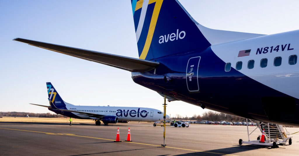 Abelo airlines faces backlash to support trump's deportation campaign