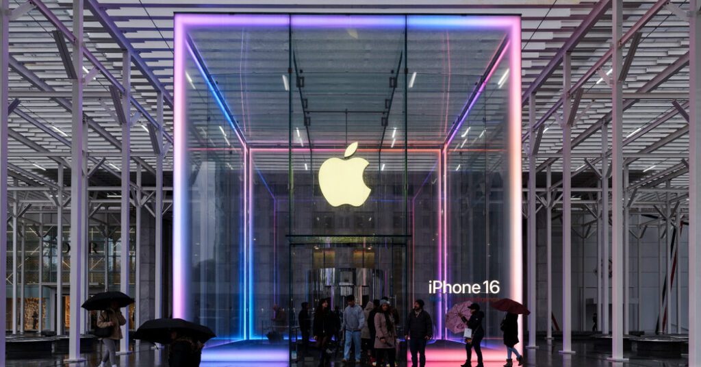 Apple's quarterly revenues make the most of wall street's expectations