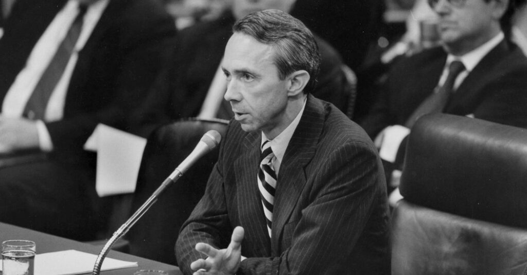 David h. starr, republican justice who allied with the liberal