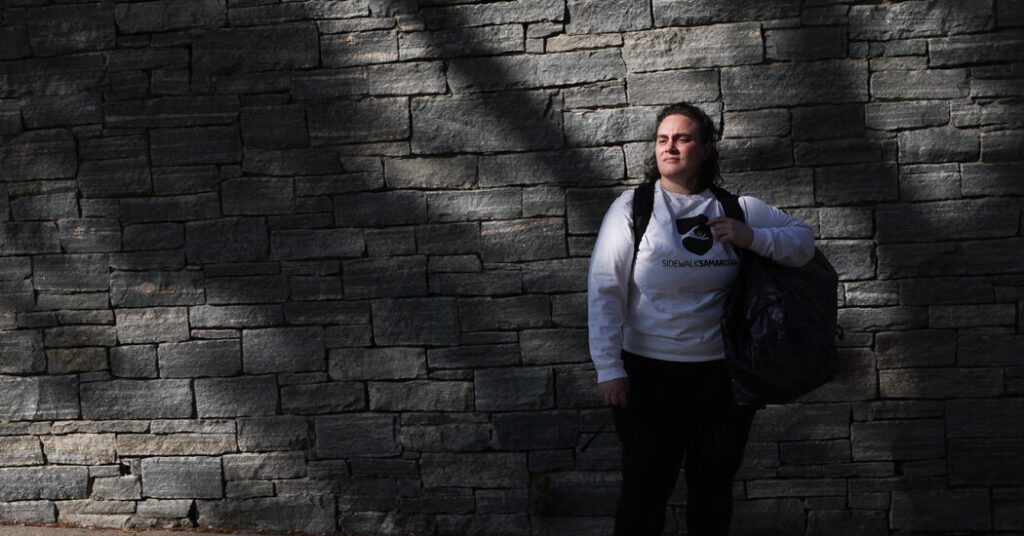 Immigrants skip medical care and are afraid of ice, doctors