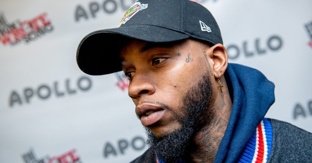 Tory Lanez is attacked by another inmate in prison Tory lanez is attacked by another inmate in prison
